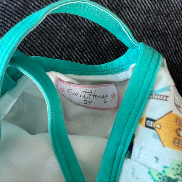 SweetHoney Little Schools Lounge Set Size 5 - Picture 3 of 6